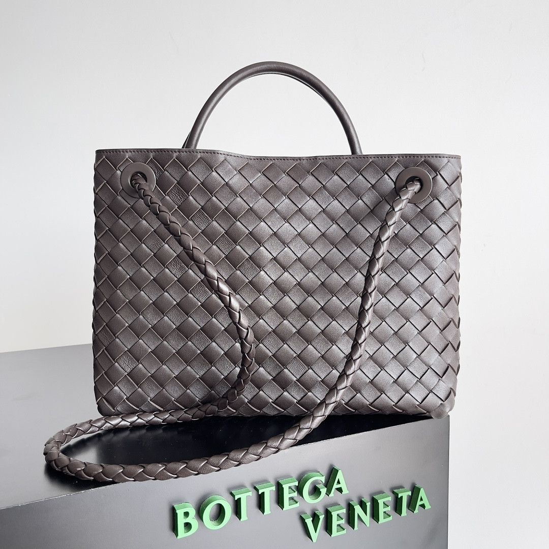 bo*te*ga Ve*ne*ta medium andiamo 32x25x11cm