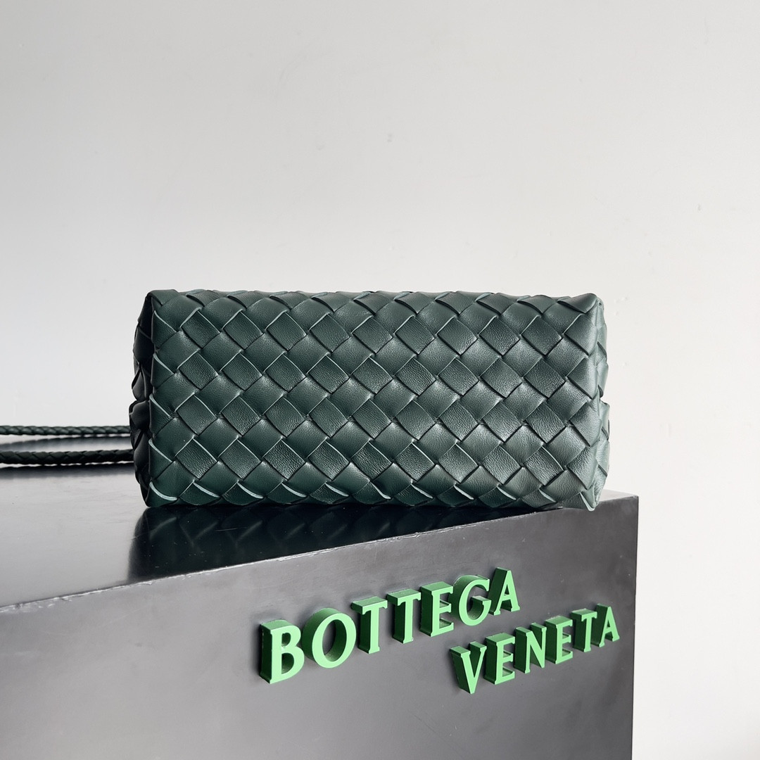 bo*te*ga Ve*ne*ta small andiamo 25x22x10.5cm