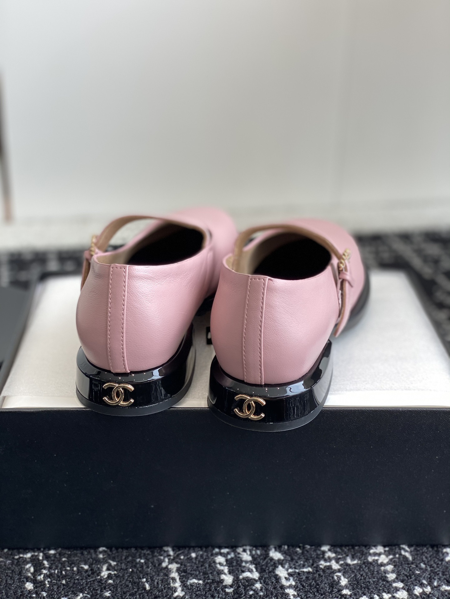 ua Ch*el mary janes