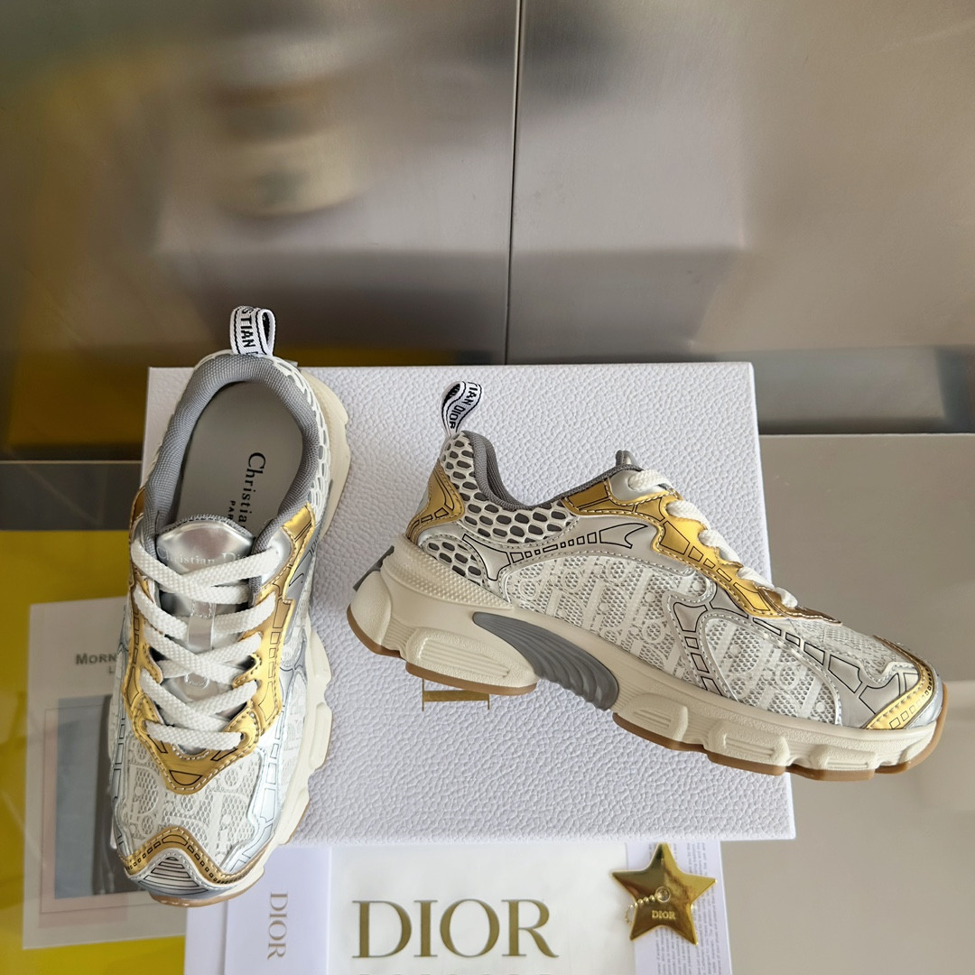 ua D*or vibe sneaker