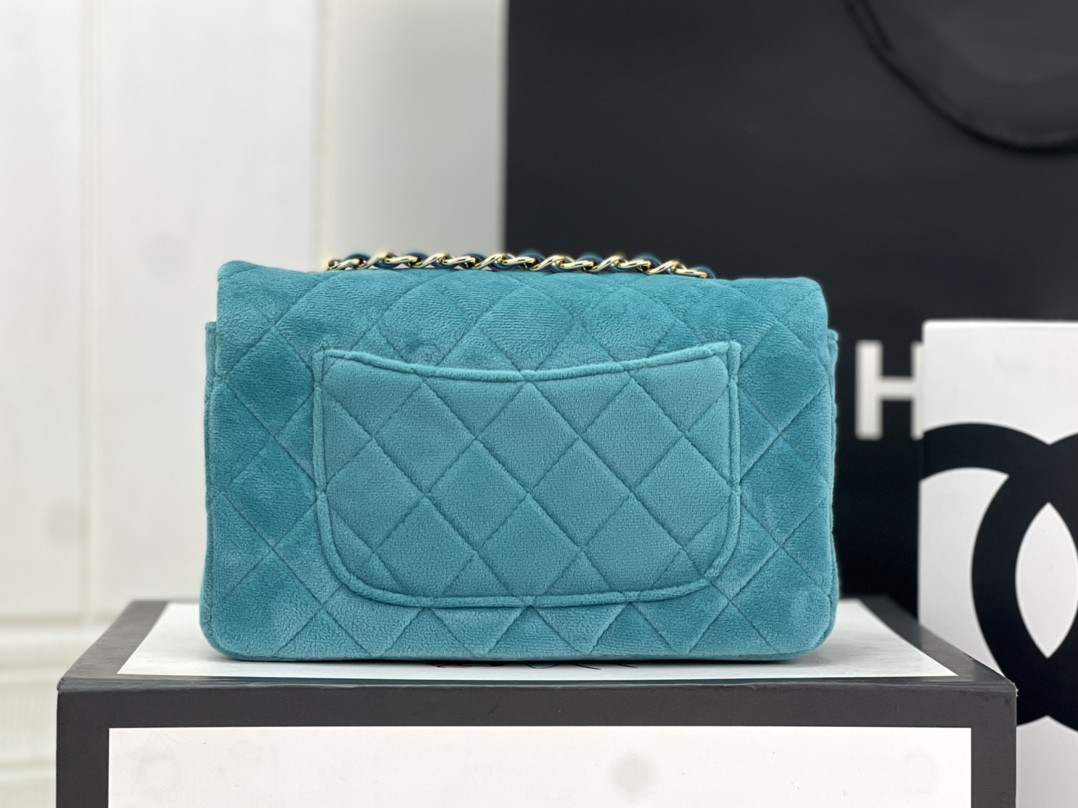 Ch*el classic flap bag 20cm