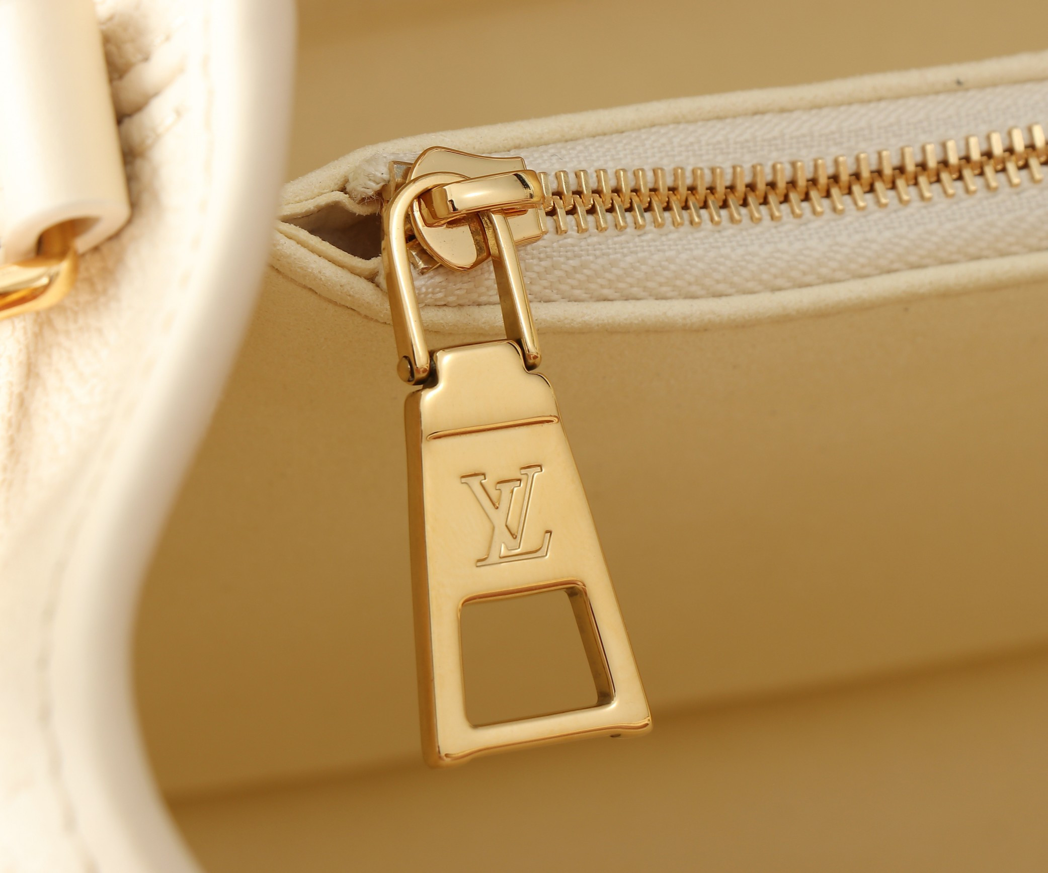 LV Babylone Tote PM M11394  31x21.5x13CM