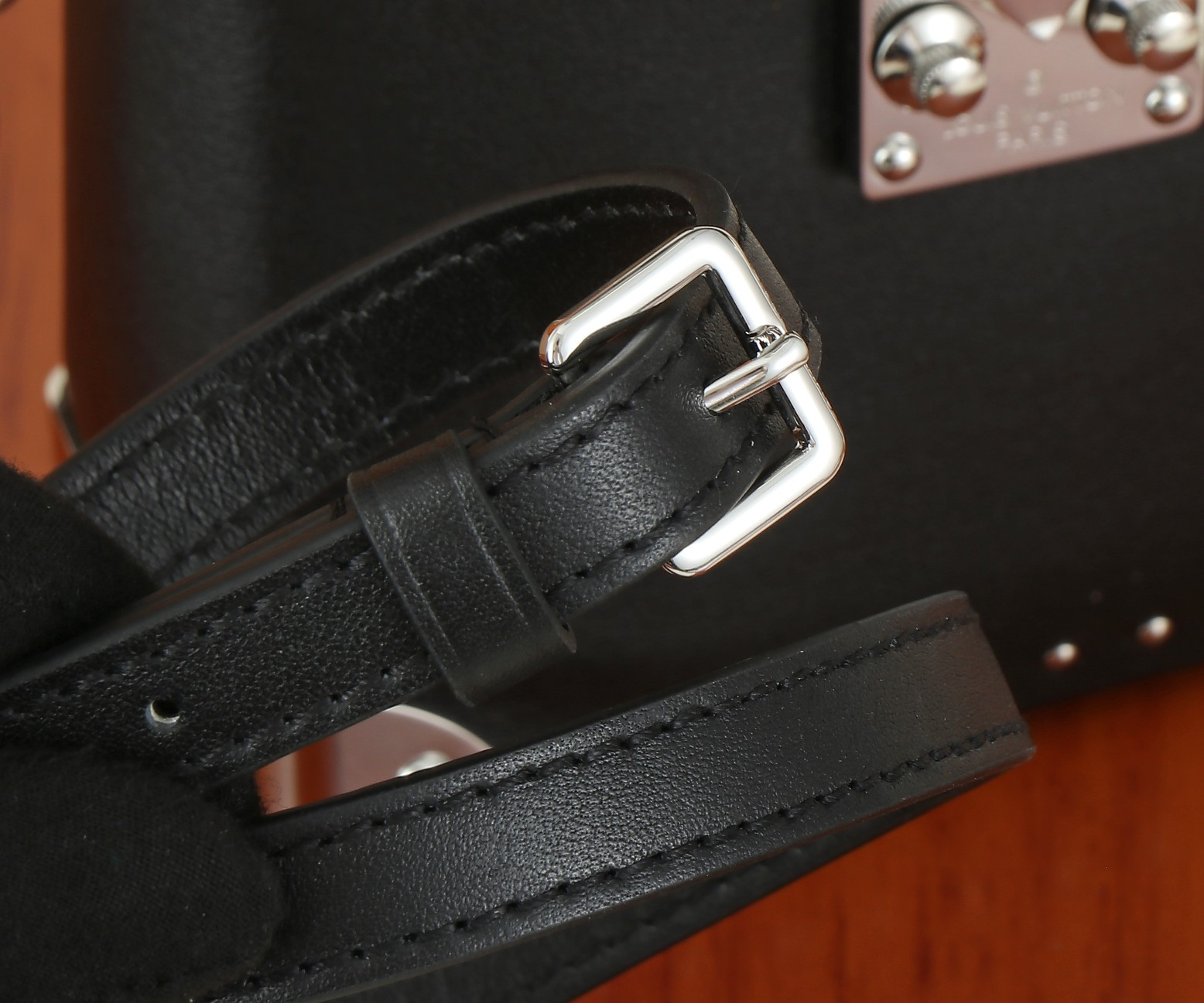 LV Camera Box M12362 12.5x17.6x6CM