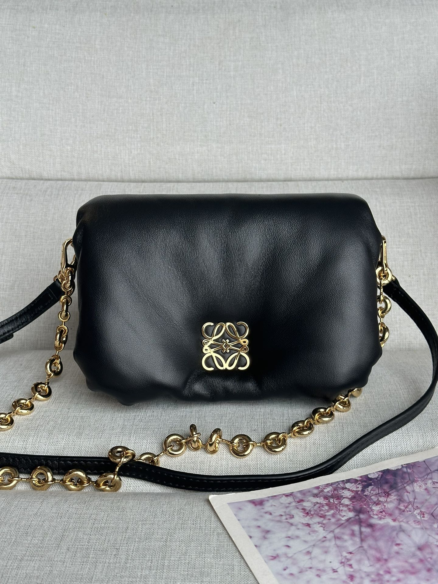 L0ew* mini puffer goya bag in shiny nappa lambskin 20x13x6cm