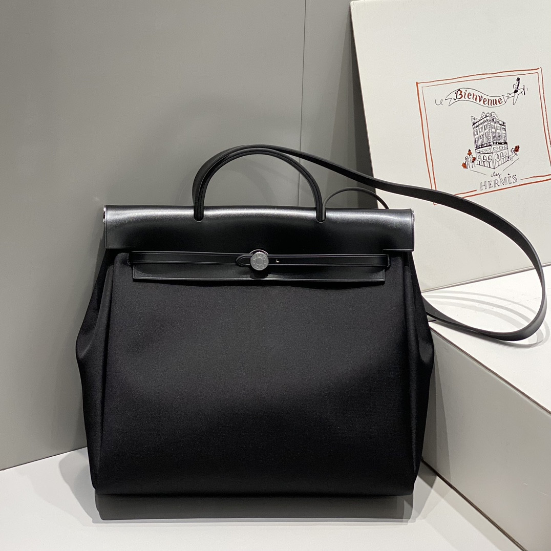 H**mes herbag 39 x 28 x 9 cm