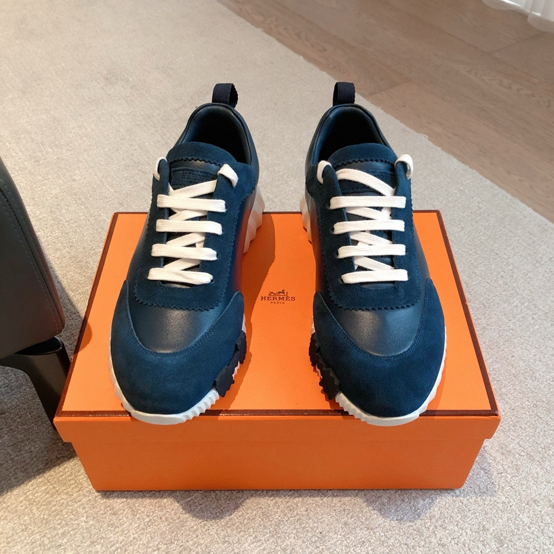 ua H**me5 bouncing sneaker