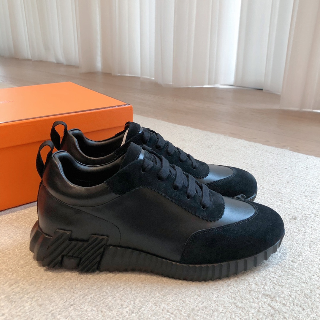 ua H**me5 bouncing sneaker