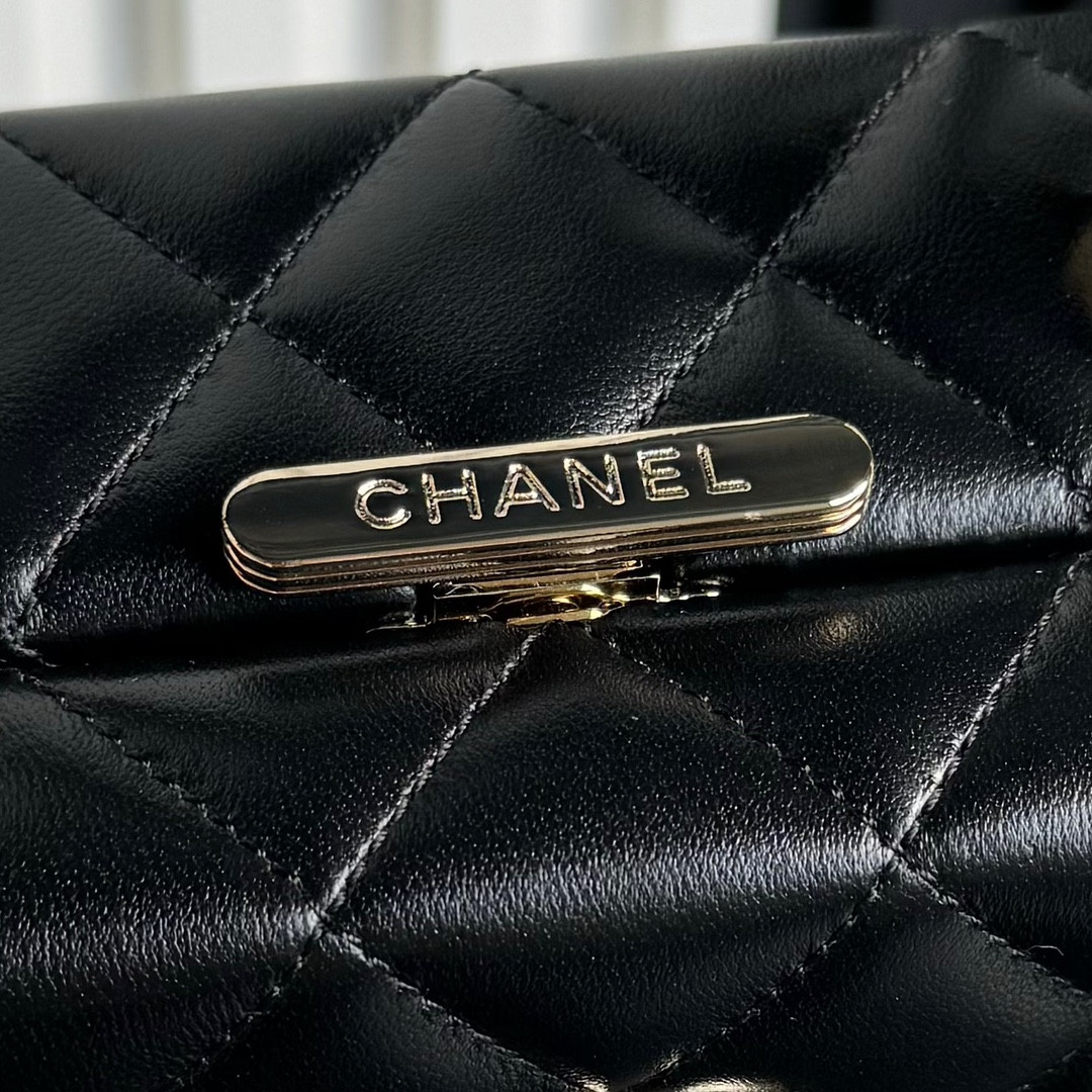 Ch*el small box bag 12.5x18x6.5cm