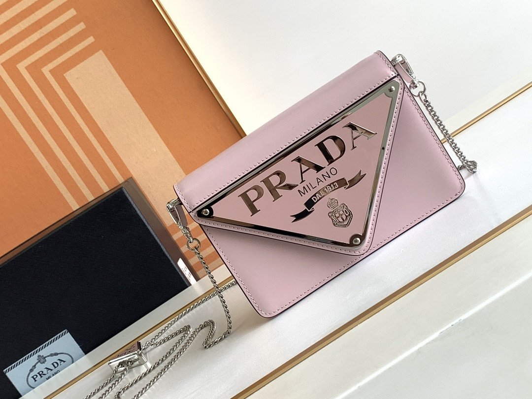 Pra*a brushed leather shoulder bag 17x 9.5x3.5cm