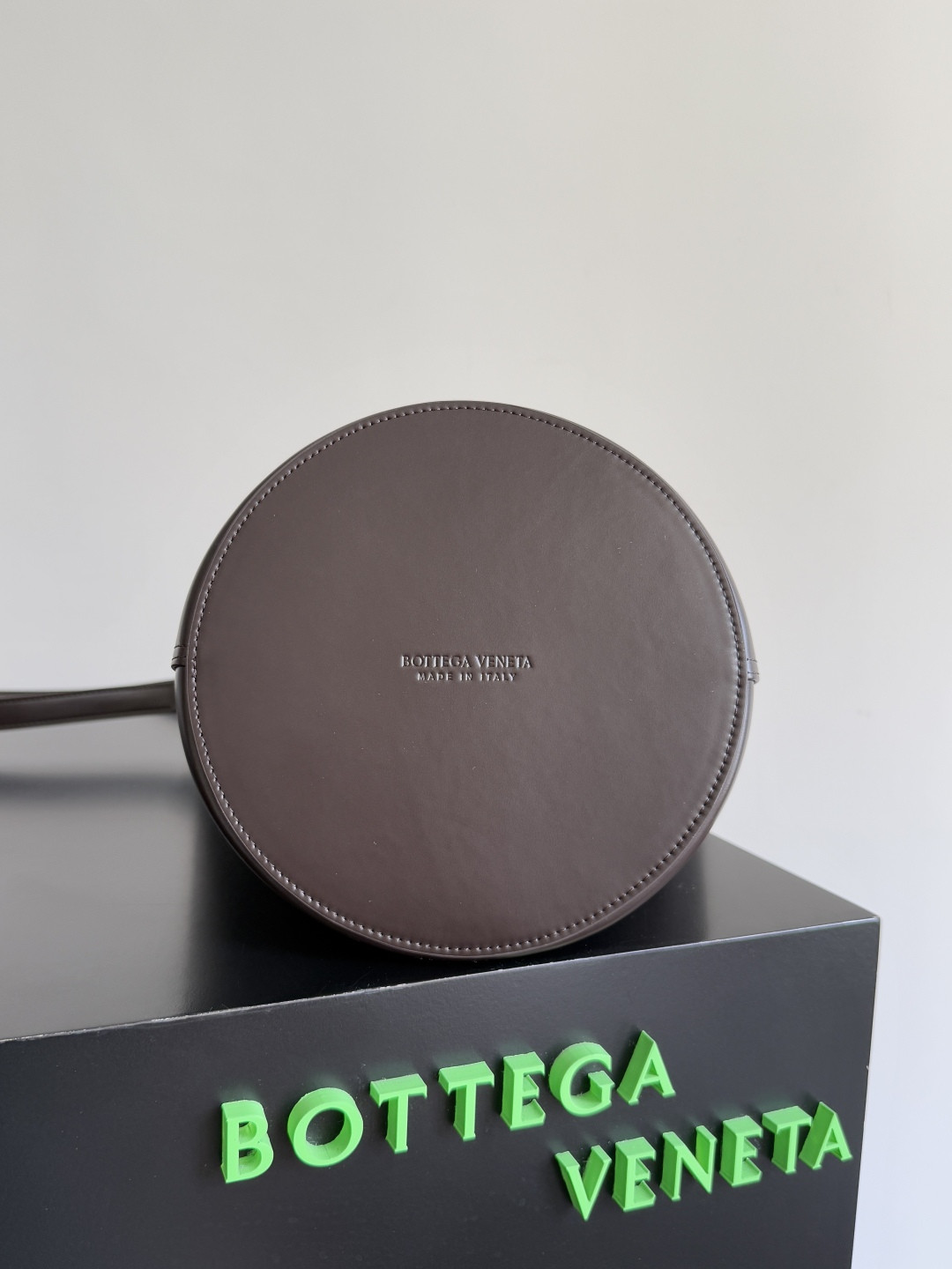 bo*te*ga Ve*ne*ta medium liberta bucket 30x18x18cm