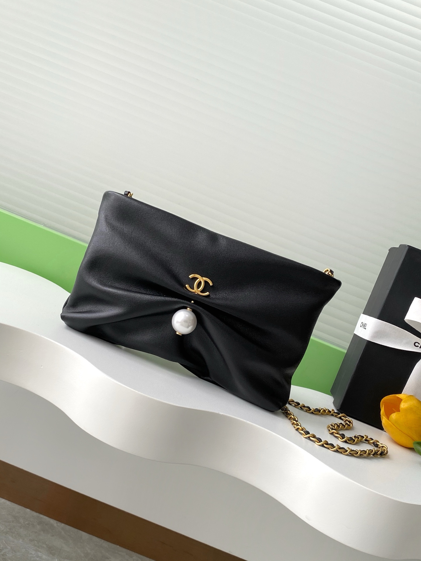 Ch*el clutch with chain 14x24x5cm