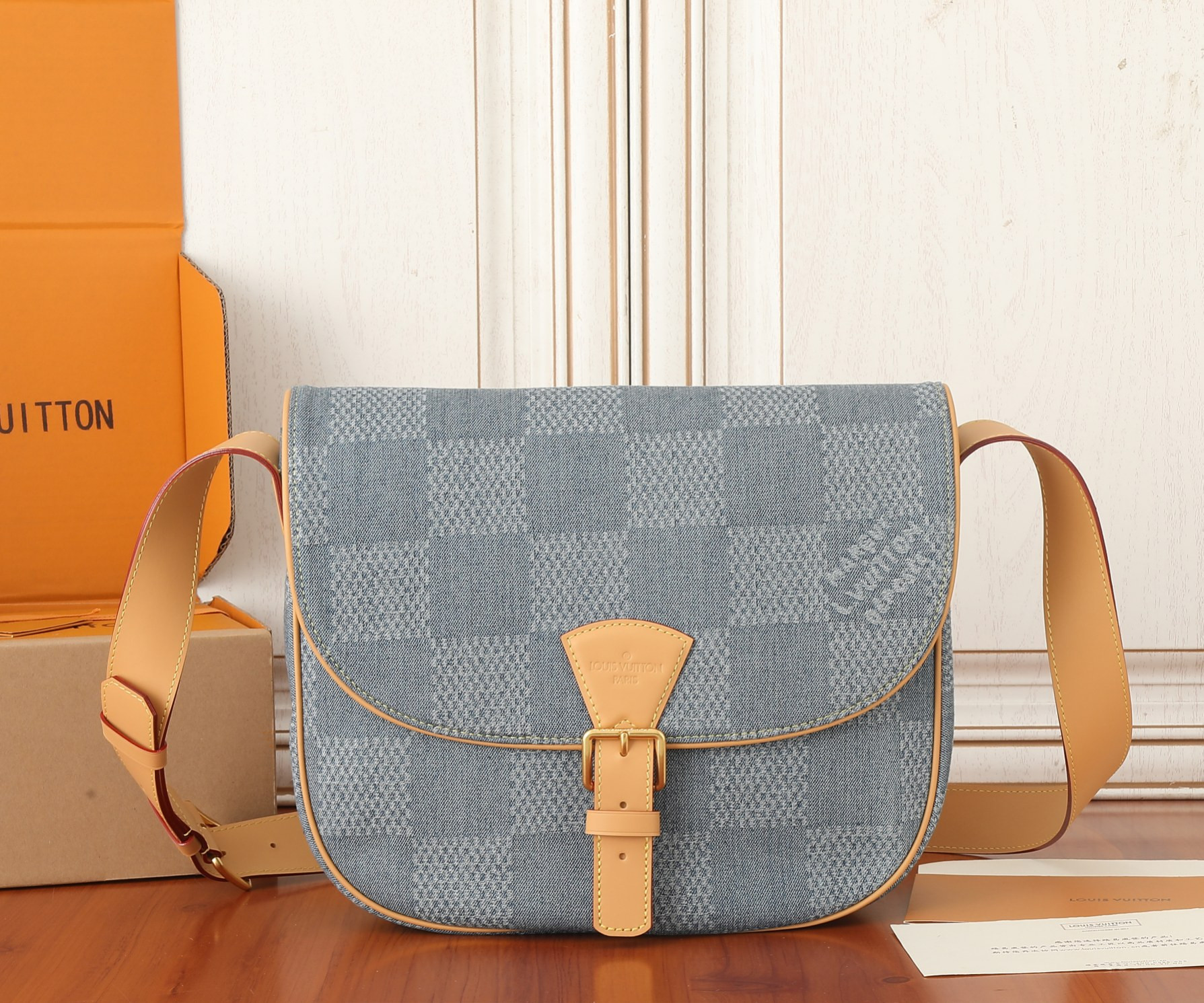 LV Montsouris Messenger MM N40743 35x29x12cm