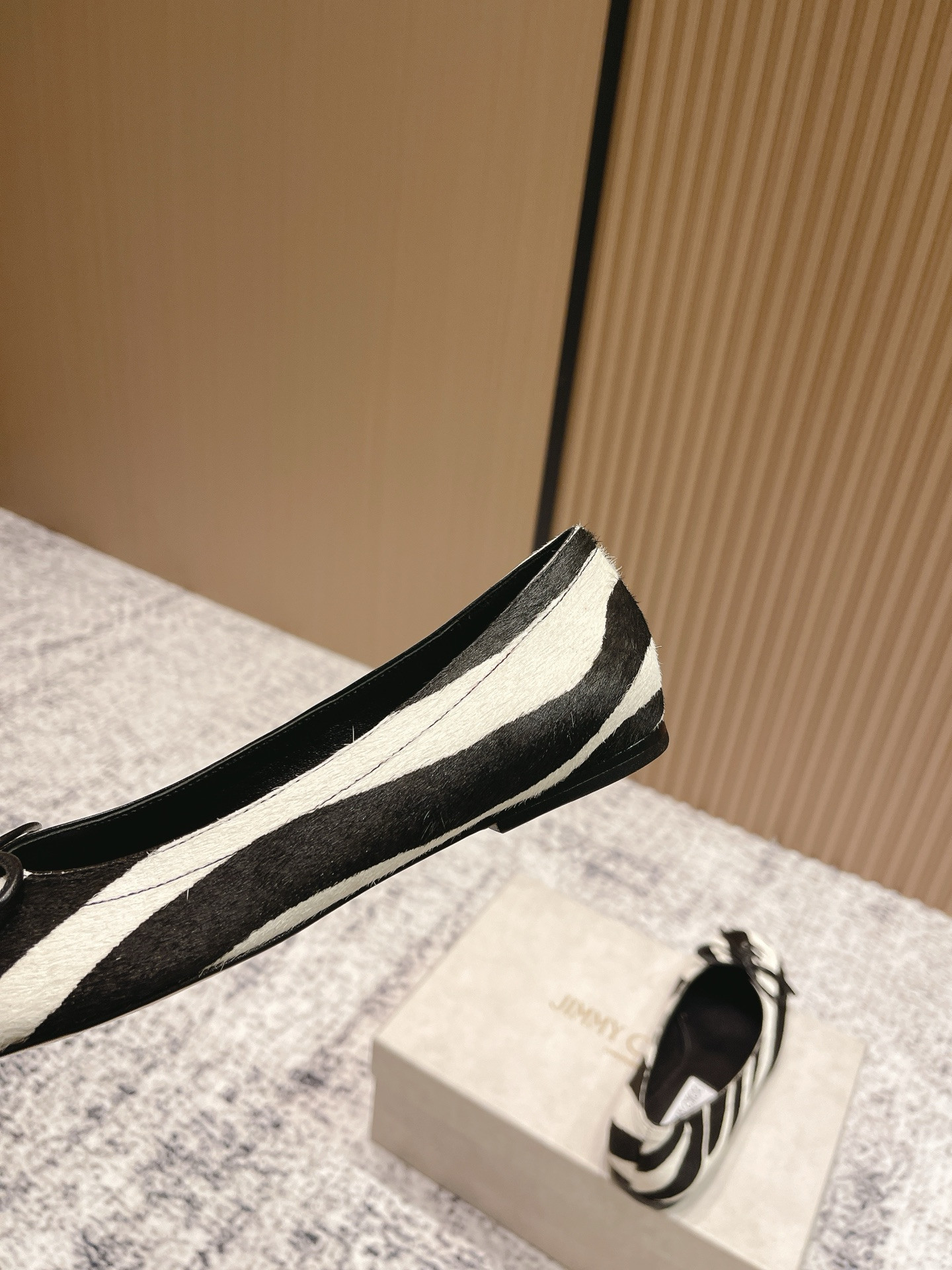 ua Ji*y Ch* scarlett ballerina flats