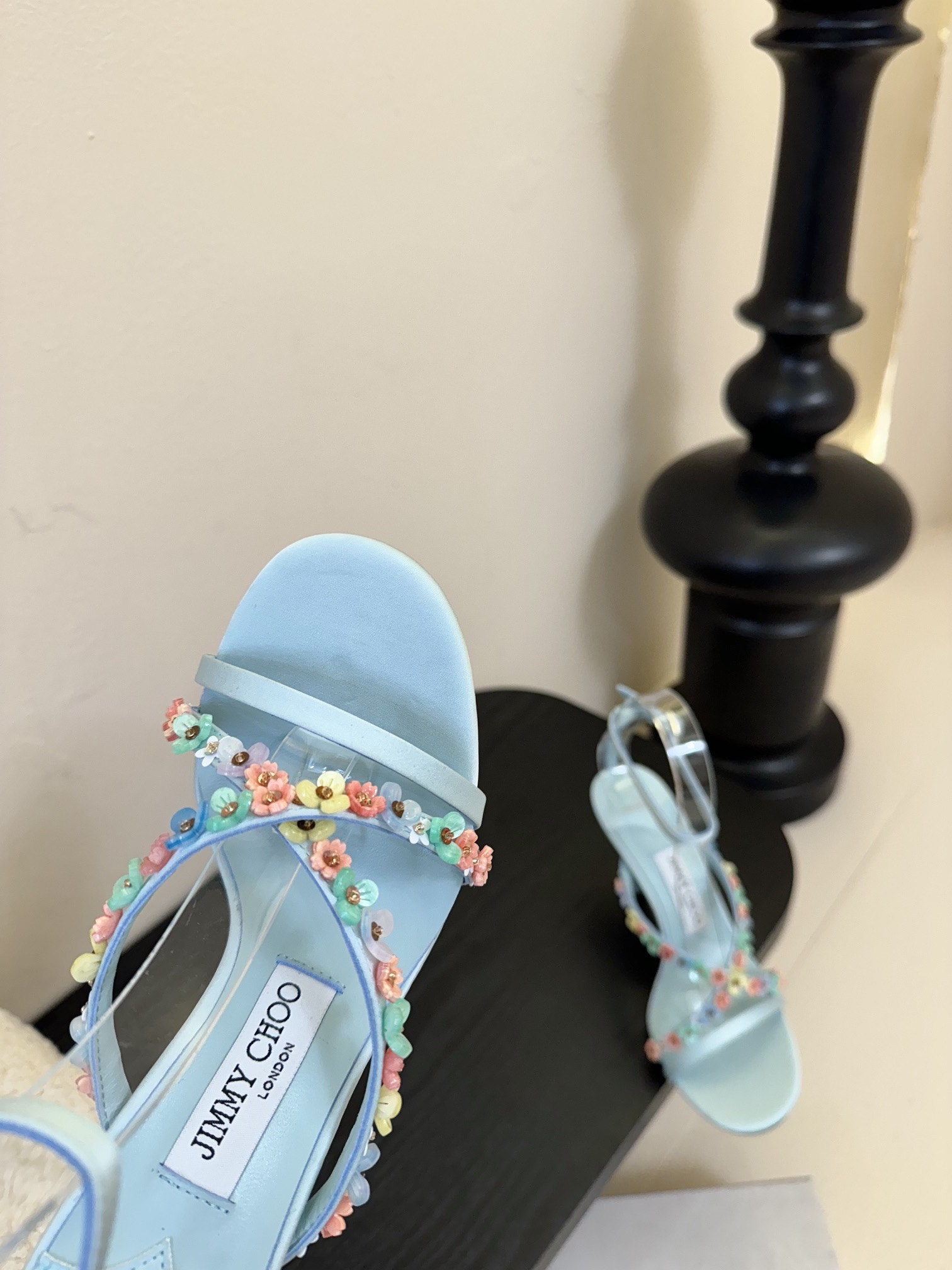 ua Ji*y Ch* blanche sandals 9cm