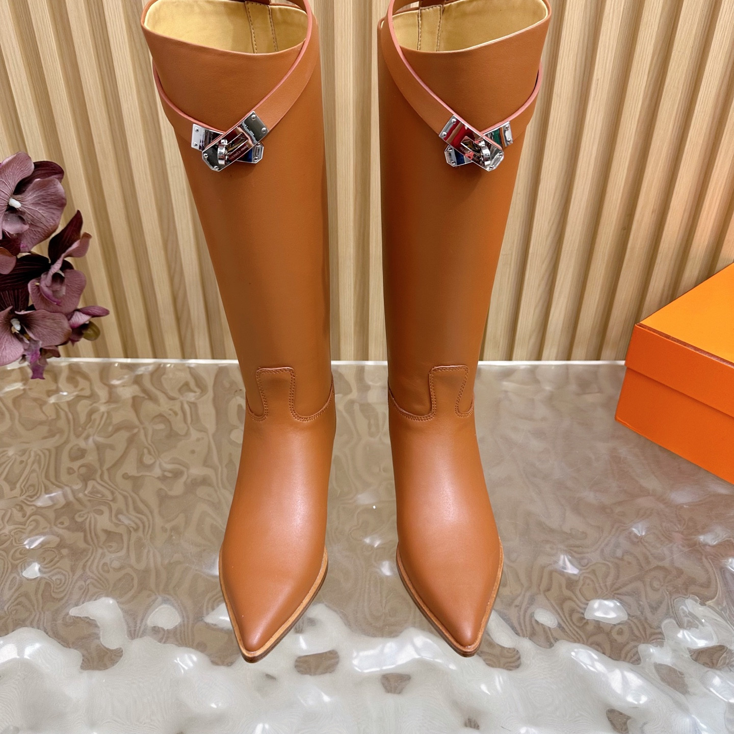 ua H**me5 jumping boots