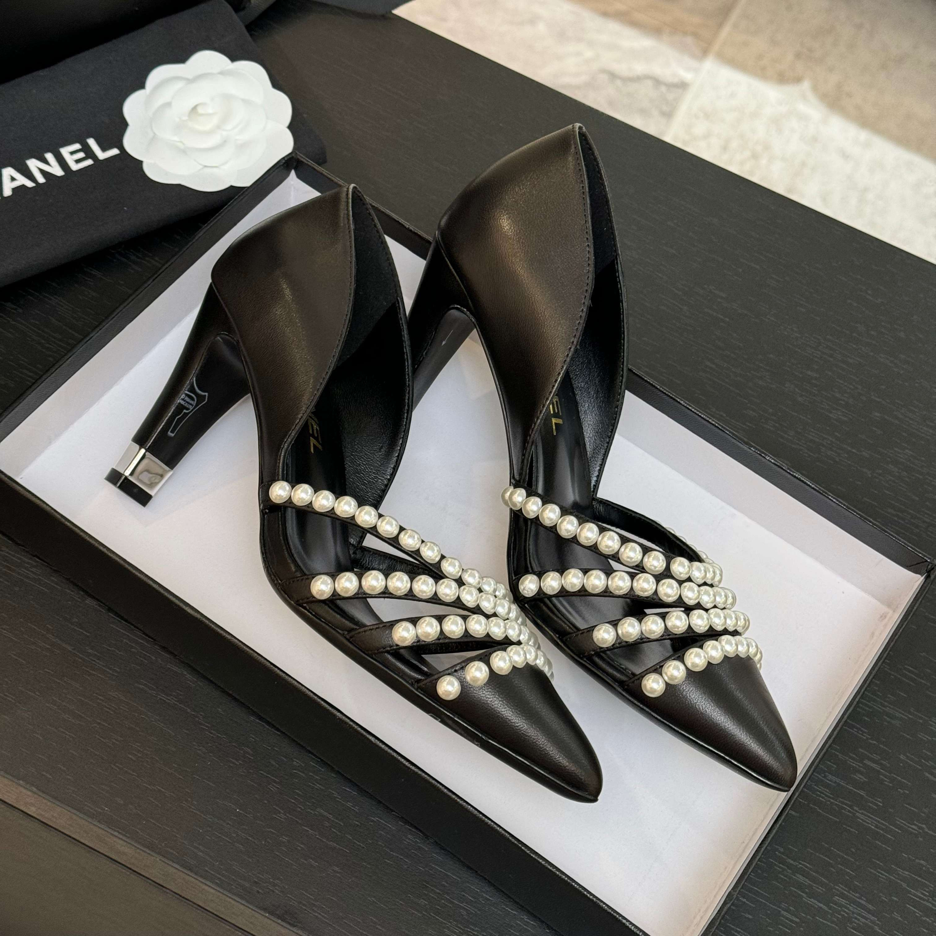 ua Ch*el pumps 8.5cm heel