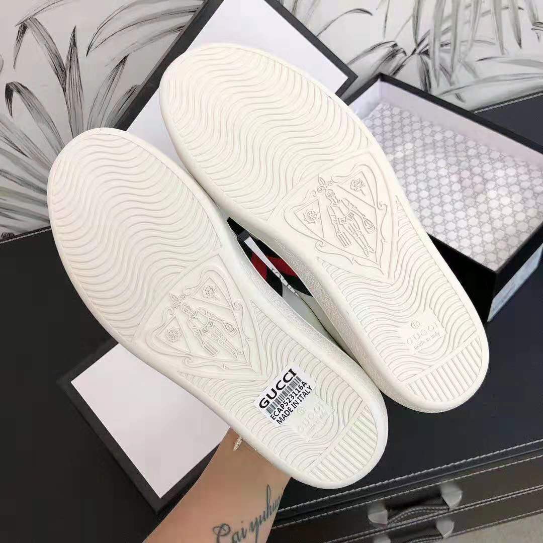 G*u*i unisex ace sneaker with G*u*i band-white