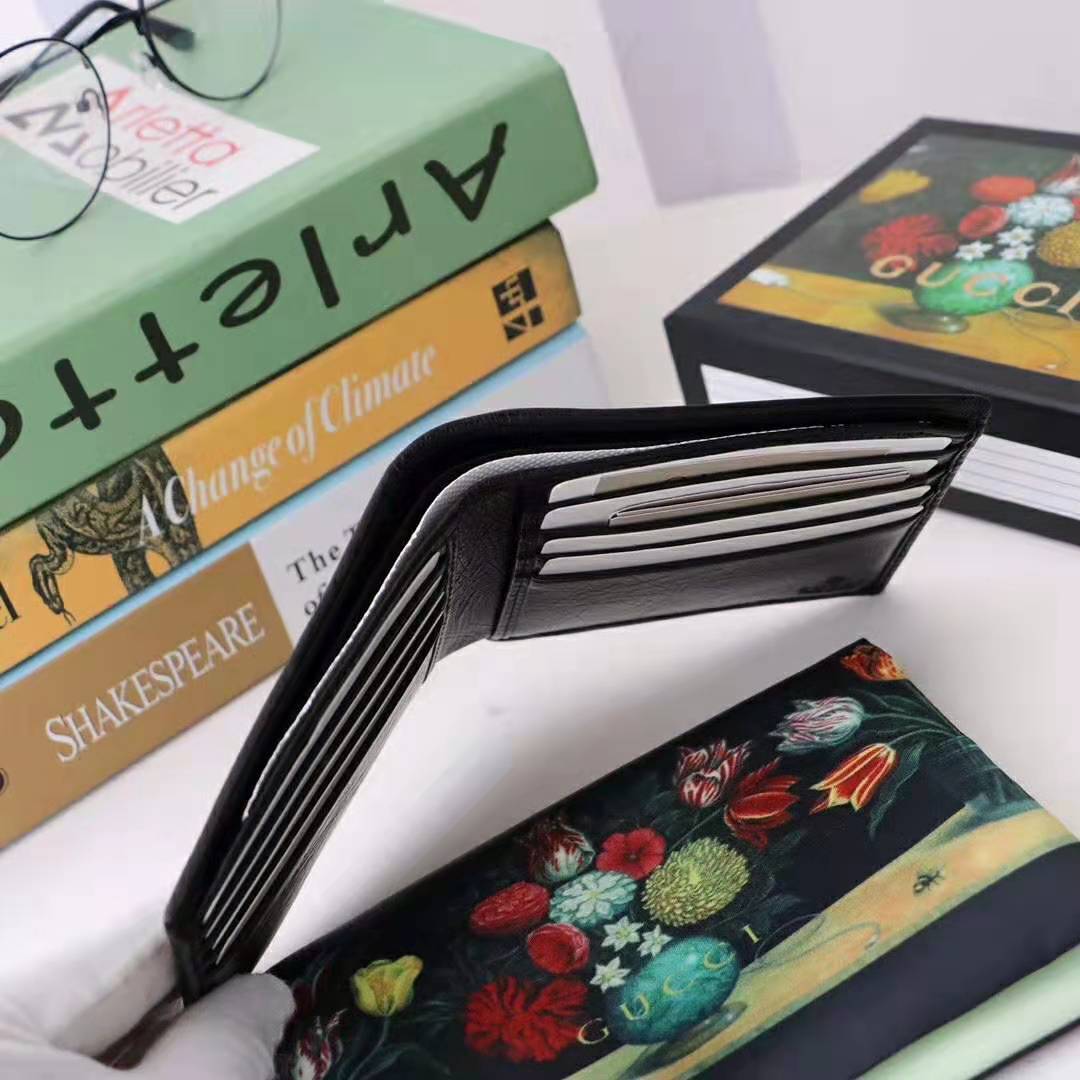 G*u*i gg men wallet with interlocking g in black soft leather