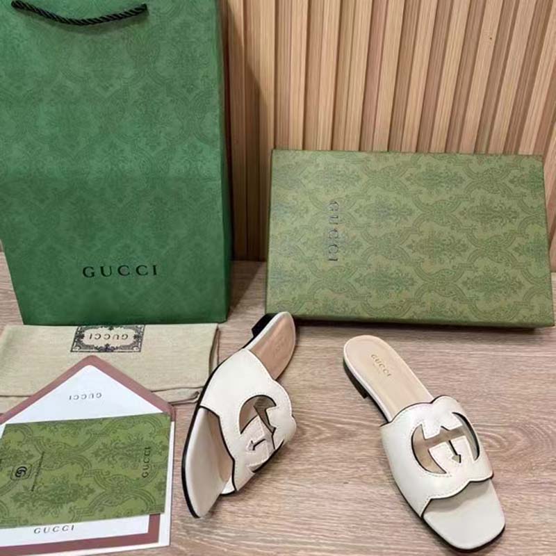 G*u*i women interlocking g cut out slide sandal white leather flat