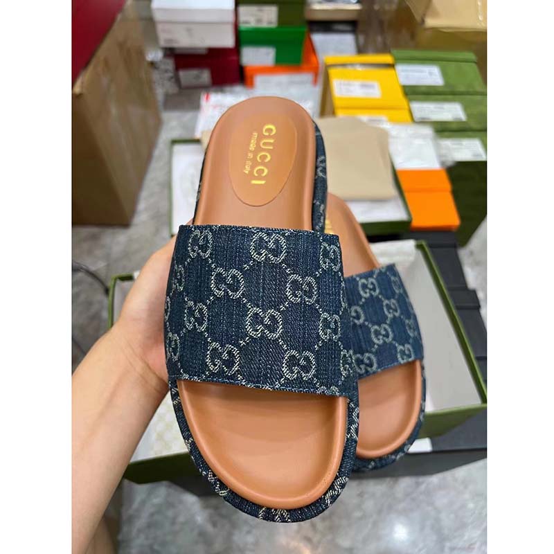 G*u*i unisex platform slide sandal dark blue ivory eco washed organic gg jacquard denim