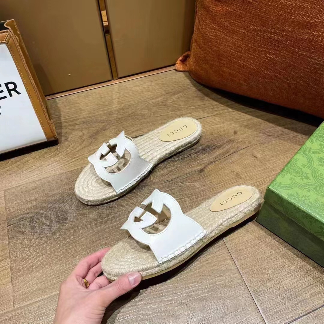 G*u*i unisex interlocking g cut-out slide sandals white leather flat 2 cm heel