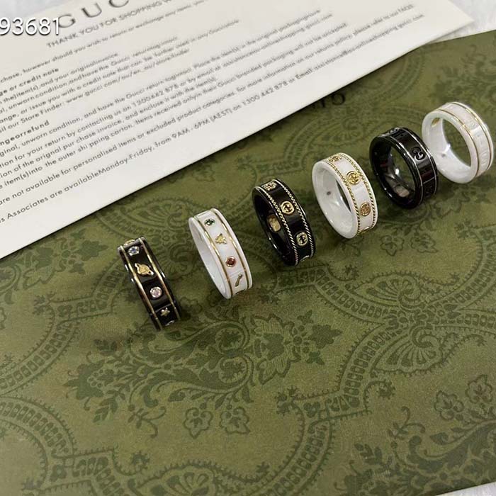 G*u*i unisex icon ring yellow gold interlocking g 18k yellow gold black synthetic corundum