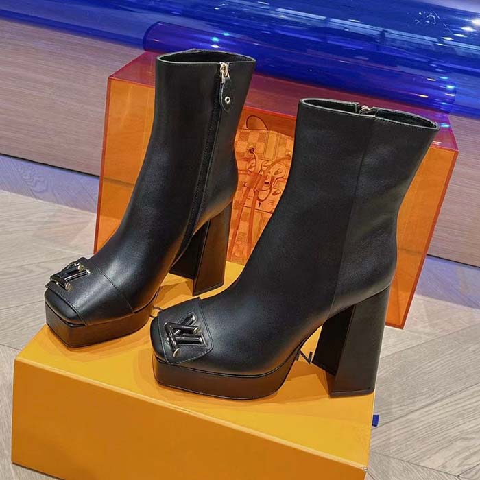 Louis Vuitton LV Women Shake Ankle Boot Black Calf Leather Lambskin Lining Side Zip