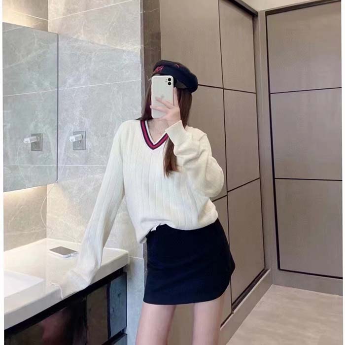 G*u*i gg women cotton knit v-neck sweater web ivory interlocking g patch long sleeves