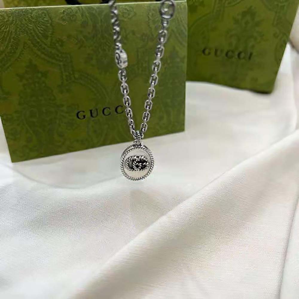 G*u*i women double g necklace