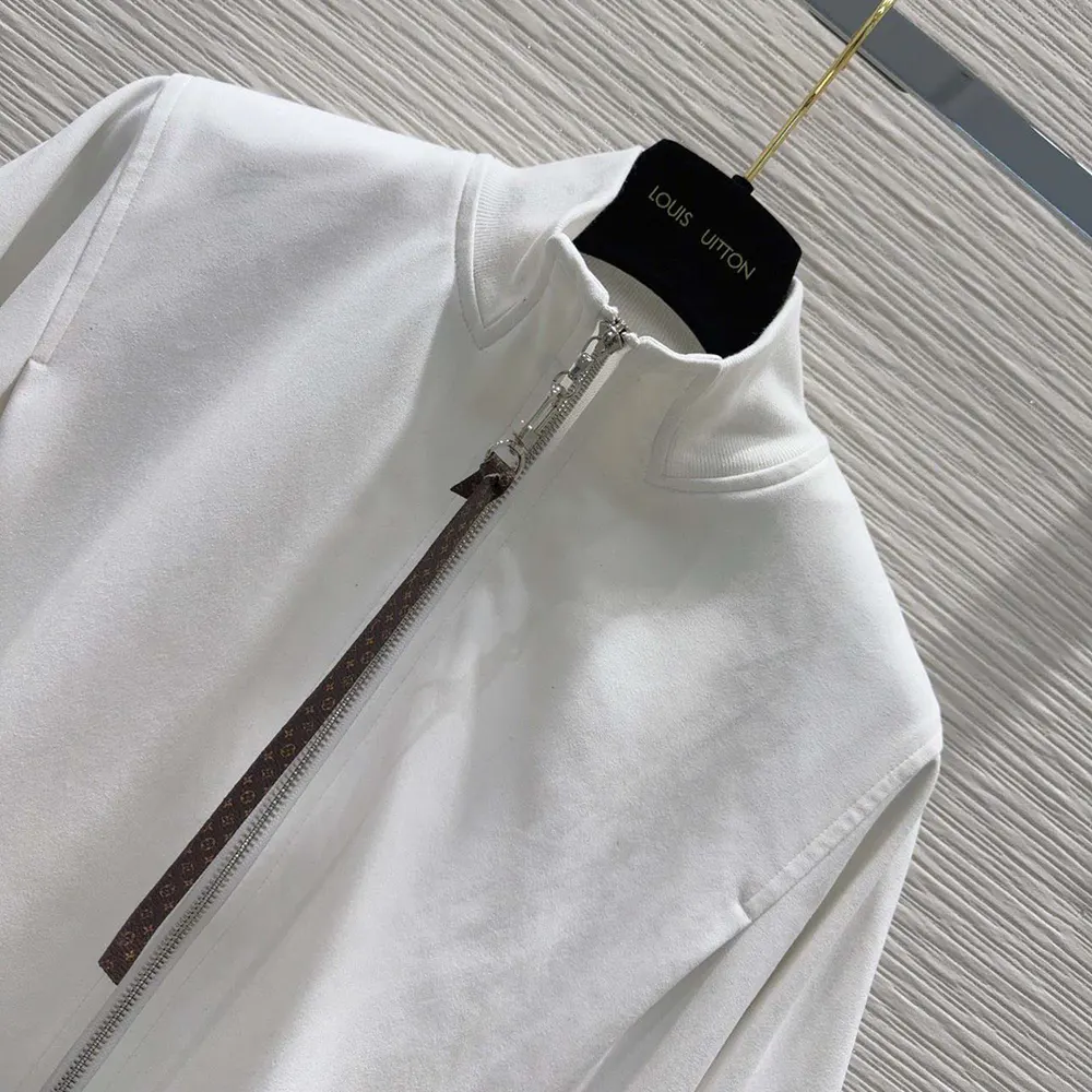 Louis Vuitton Women Batwing Sleeve Jacket 1AGERH
