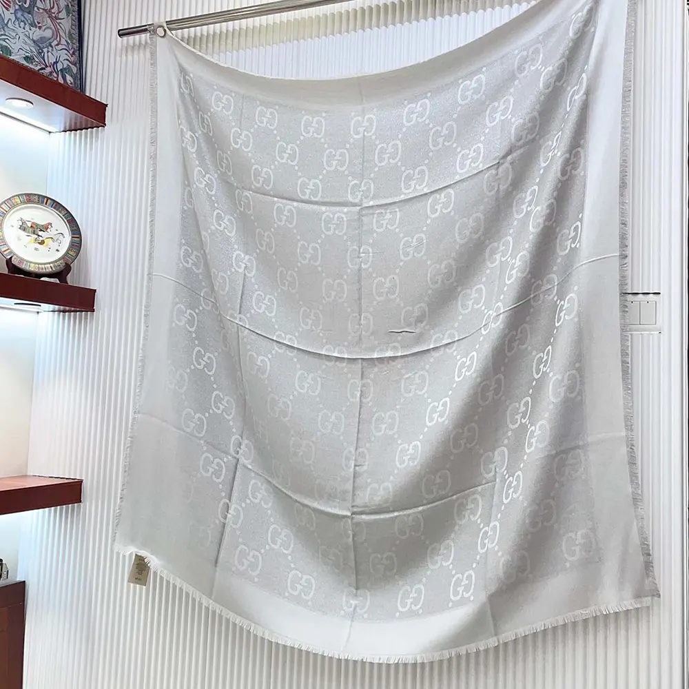 G*u*i unisex gg jacquard silk wool shawl-white 6636713gc439000