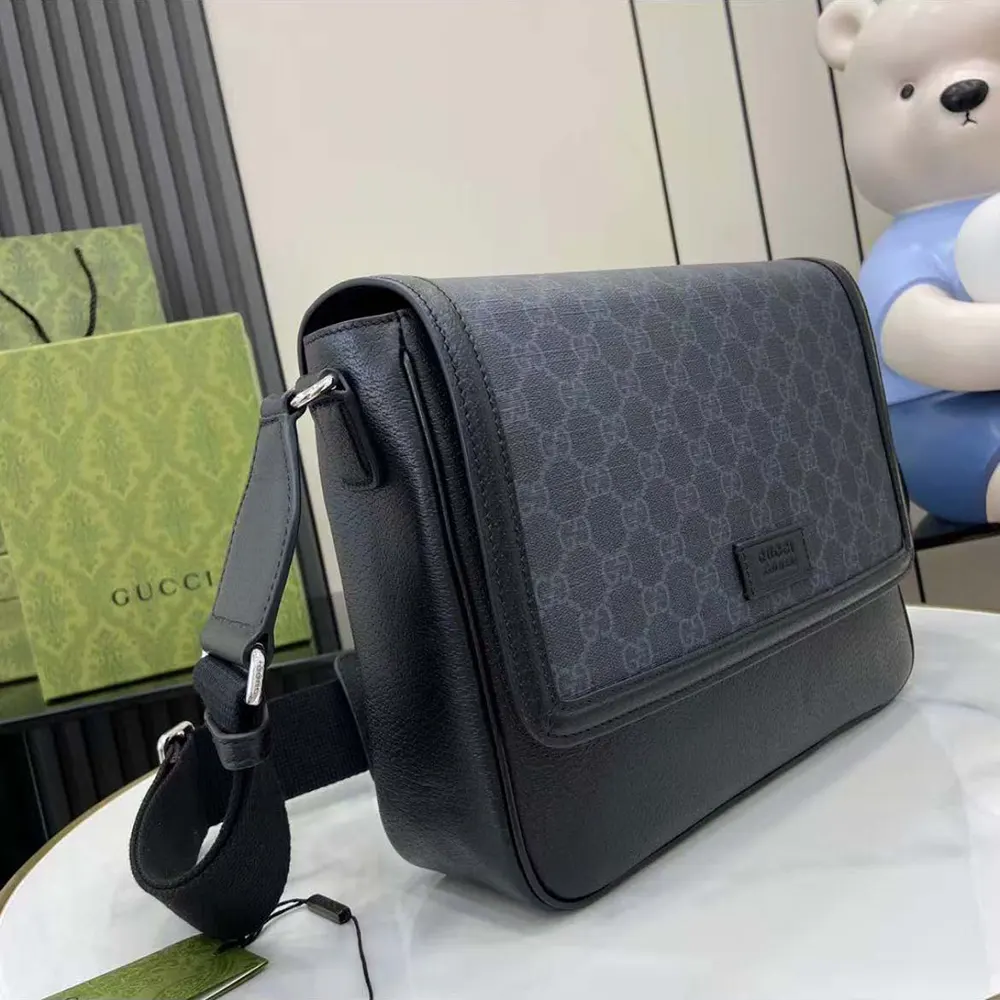 G*u*i men gg supreme medium crossbody bag 795459fadjk1000