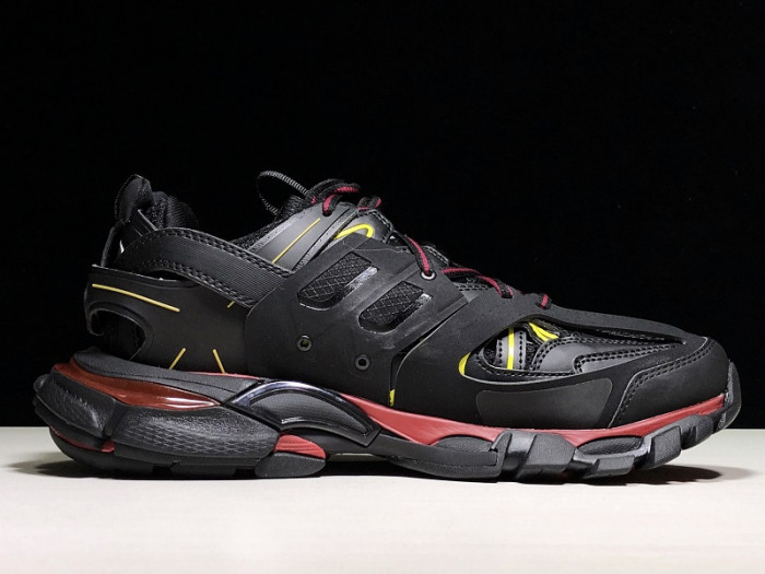 BLCG TRACK TRAINER ‘BLACK BORDEAUX’ 542023 W1GB1 6162