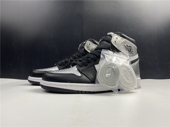 AIR JORDAN 1 HIGH OG WMNS “SILVER TOE” CD0461-001