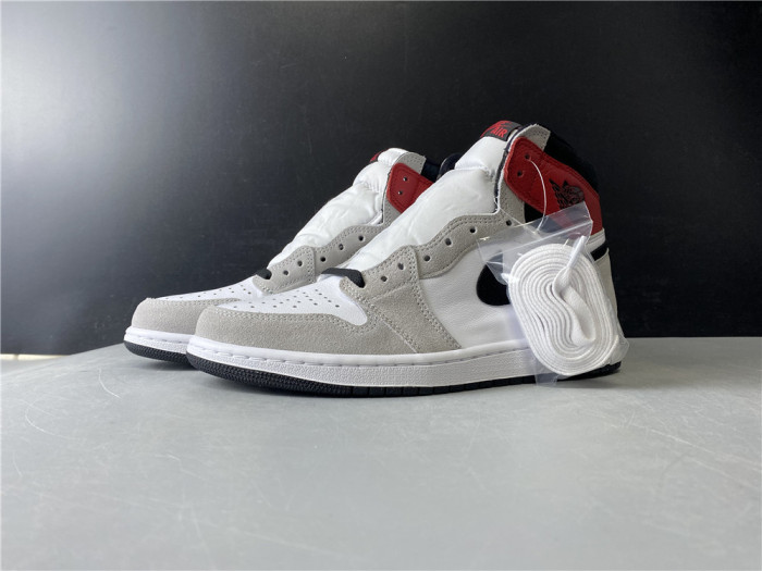 Air Jordan 1 High OG “Light Smoke Grey” 555088-126