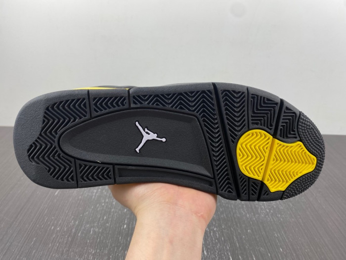 Air Jordan 4 Retro "Thunder’ 2023 308497-017