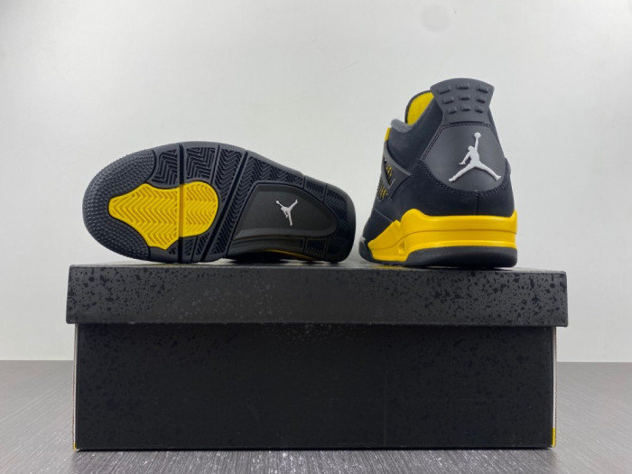 Air Jordan 4 Retro "Thunder’ 2023 308497-017
