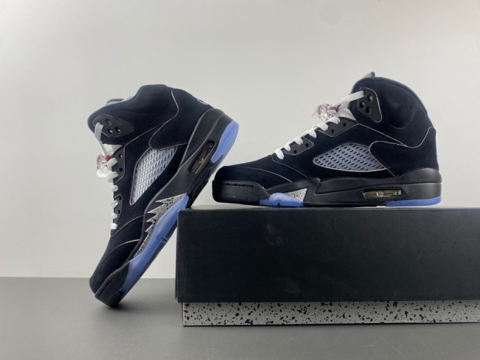 Air Jordan 5 “Black Metallic Reimagined” HF3975-001