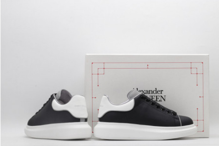 MQ SNEAKERS