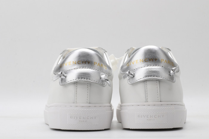 Givench LOW-TOP SNEAKER