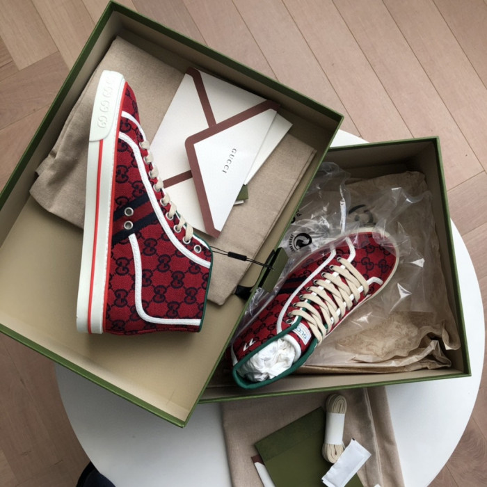 G*u*i tennis 1977 sneaker