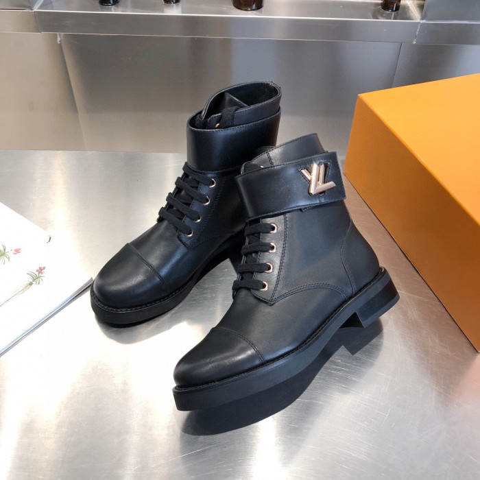 LOUS VUITO WONDERLAND FLAT RANGER BOOTS