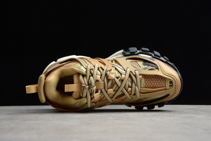 BLCG WMNS TRACK TRAINER ‘GOLD’ 542436 W2CD1 8000
