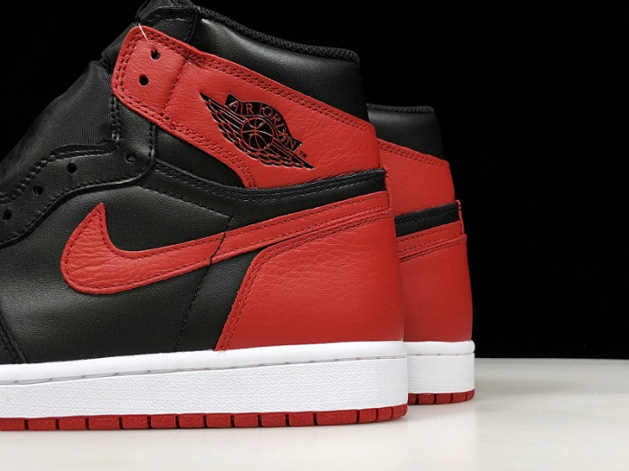 Air Jordan 1 Retro High OG “Banned” 555088-001