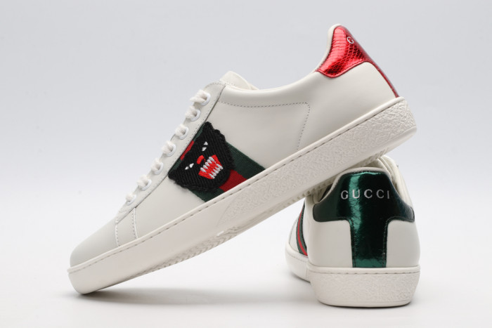G*u*i low-top sneaker