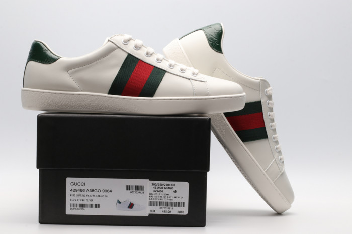 G*u*i low-top sneaker