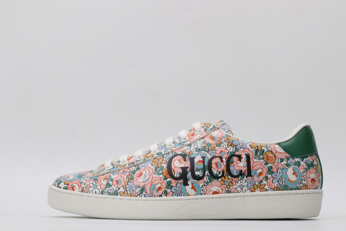 G*u*i low-top sneaker