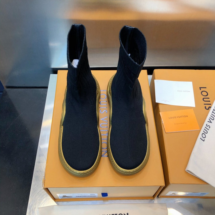 LOUS VUITO ARCHLIGHT SNEAKER BOOT
