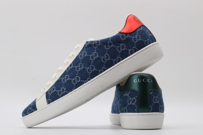 G*u*i low-top sneaker