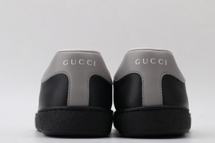 G*u*i low-top sneaker